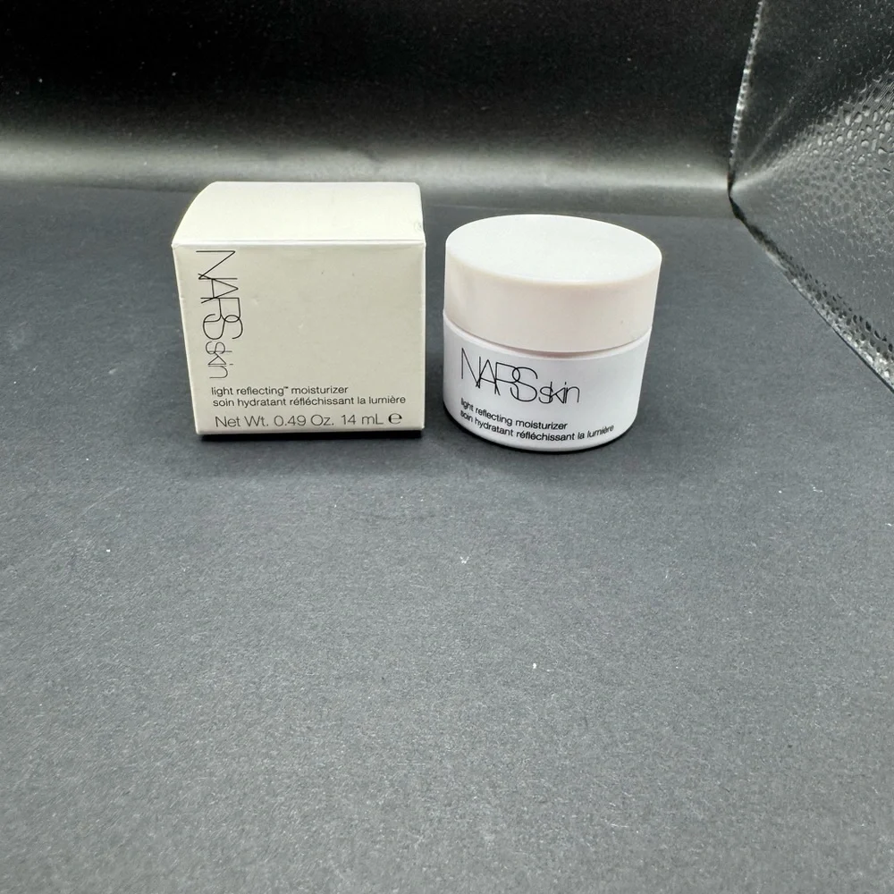 NARS Light Reflecting Moisturizer Skincare Essential NEW IN BOX 0.49oz